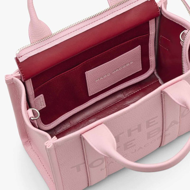 MARC JACOBS The Leather Small Tote Bag image number 18